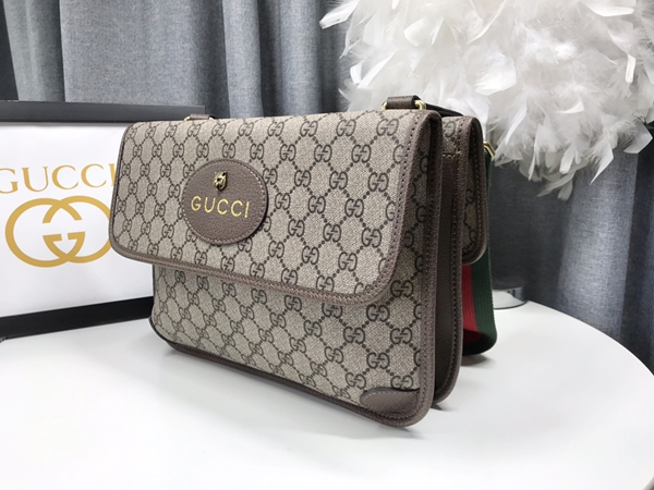 激安グッチバッグコピー側面デザイン